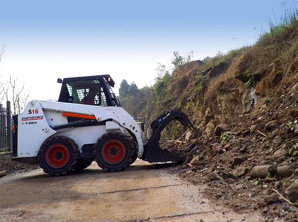Skid-Steer Loader S16 - Image 2
