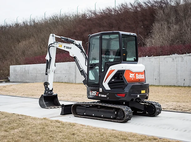 E35z Mini Excavator - Image 4