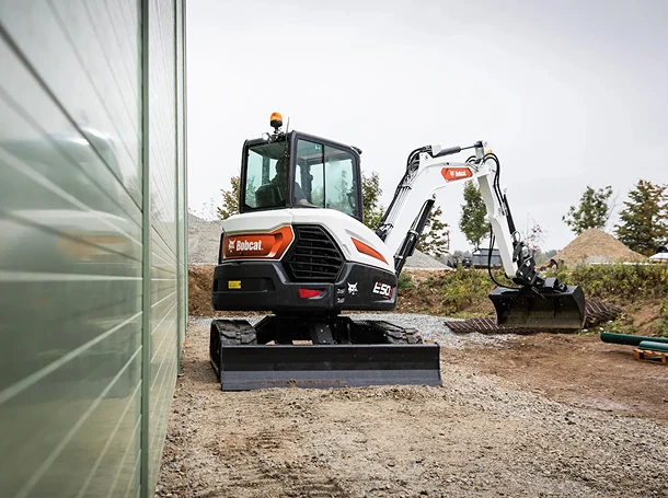 E50z Mini Excavator - Image 2