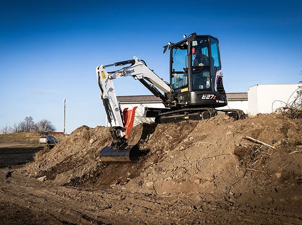 E27z Mini Excavator - Image 3