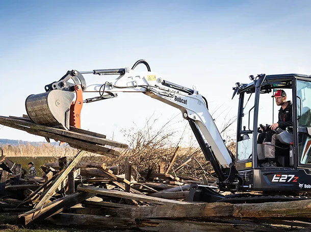 E27z Mini Excavator - Image 4